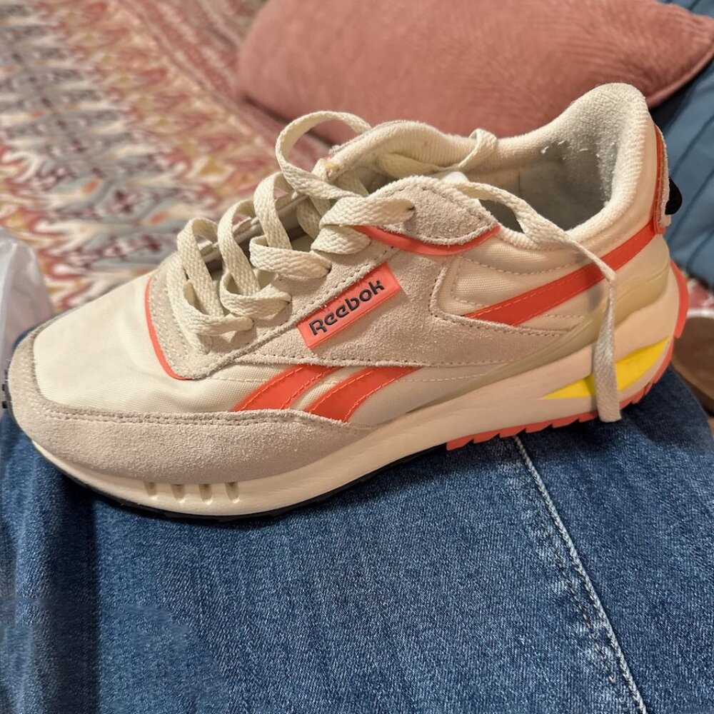 Reebok Classic Legacy Alabaster Laser Peach/Apricot Sneakers W.7